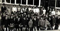 Gardenrose Primary School 1972.jpg (62536 bytes)